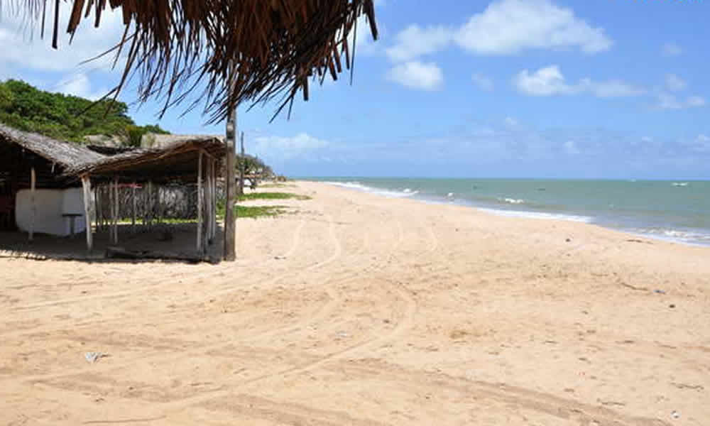 Praia de Jacarapé simplicidade e beleza preservada no litoral sul de João Pessoa